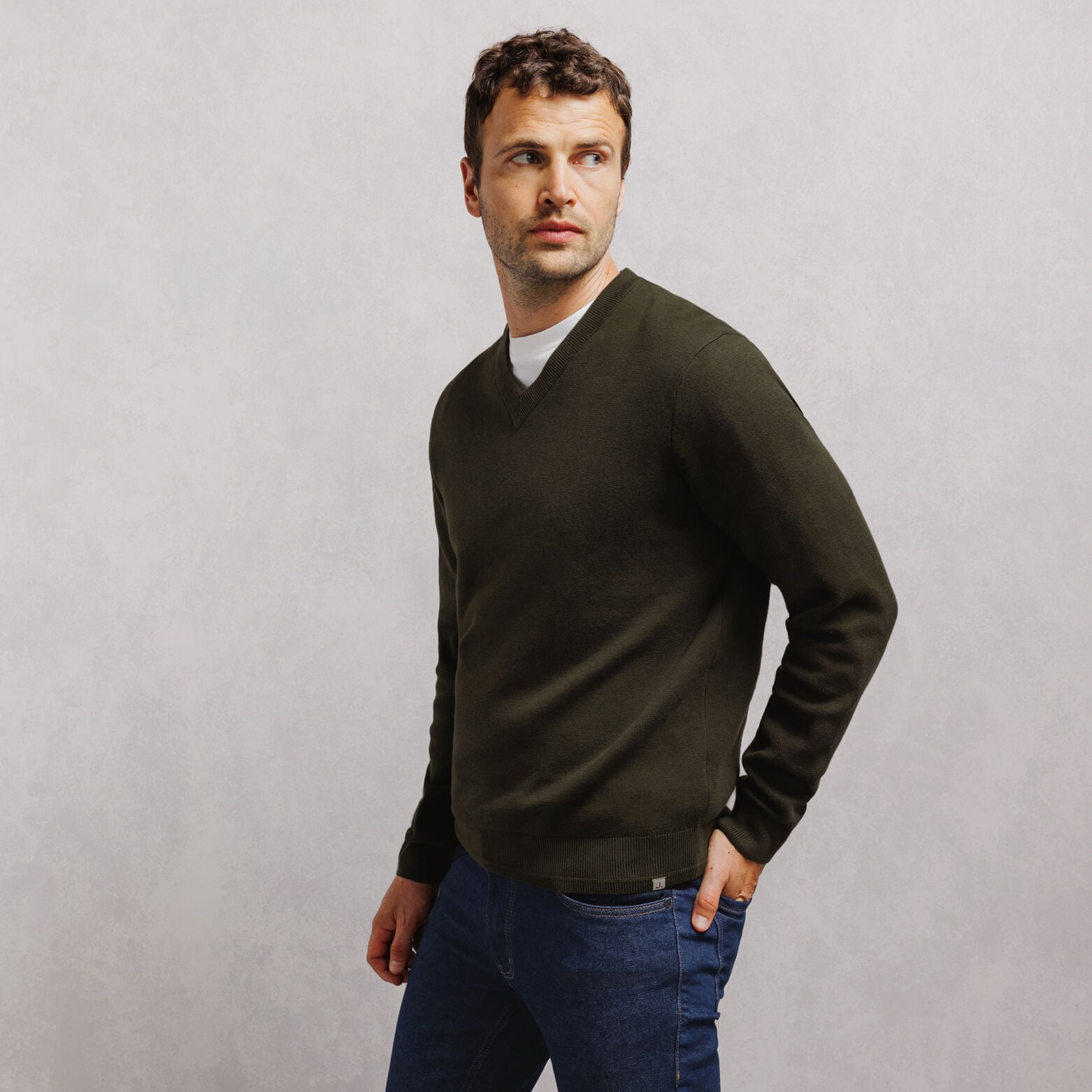 Pull col v " le parfait by JULES"