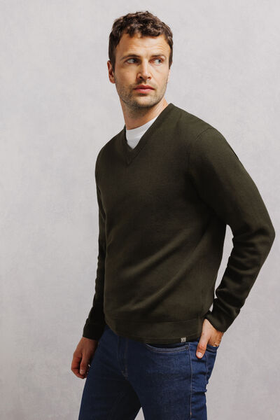 Pull col v " le parfait by JULES"