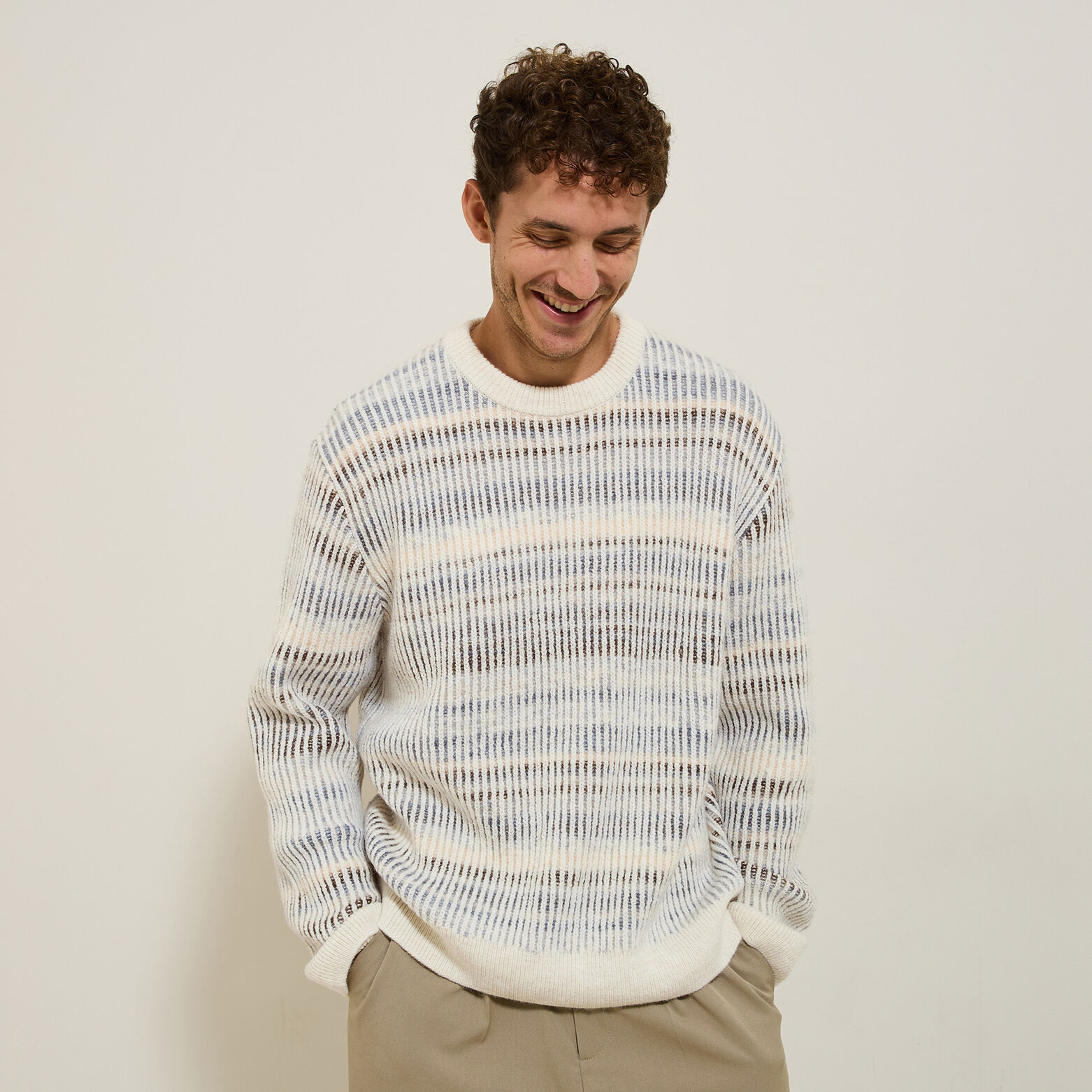 Trui met ronde hals en kleurverloopeffect