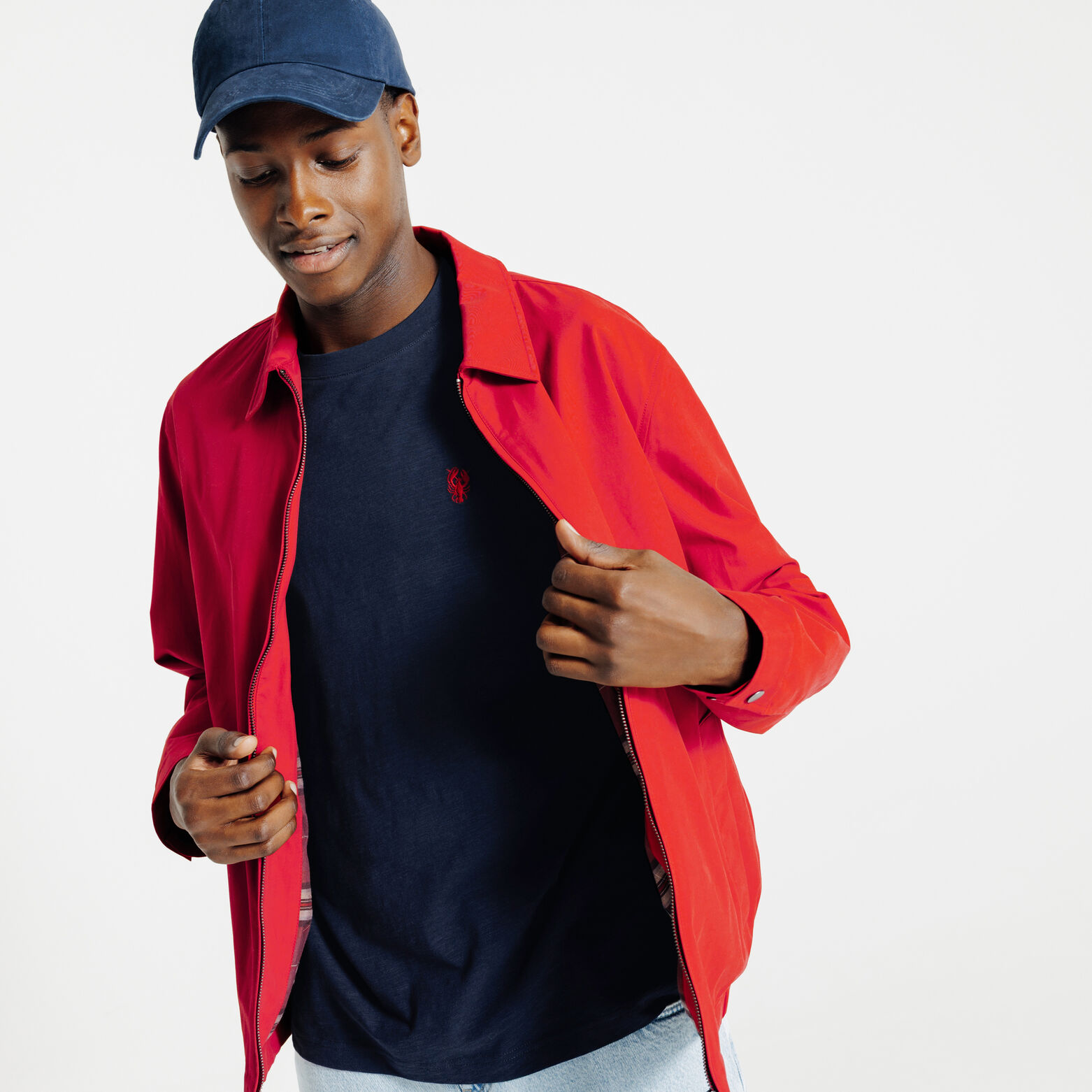 Tee shirt mati&egrave;re flamm&eacute;e broderie poitrine