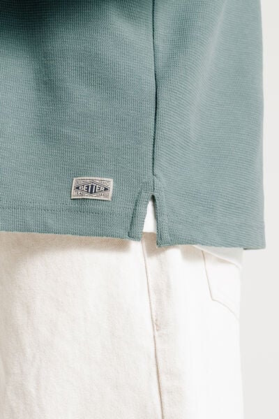 Tee shirt manches longues matière reliéfée