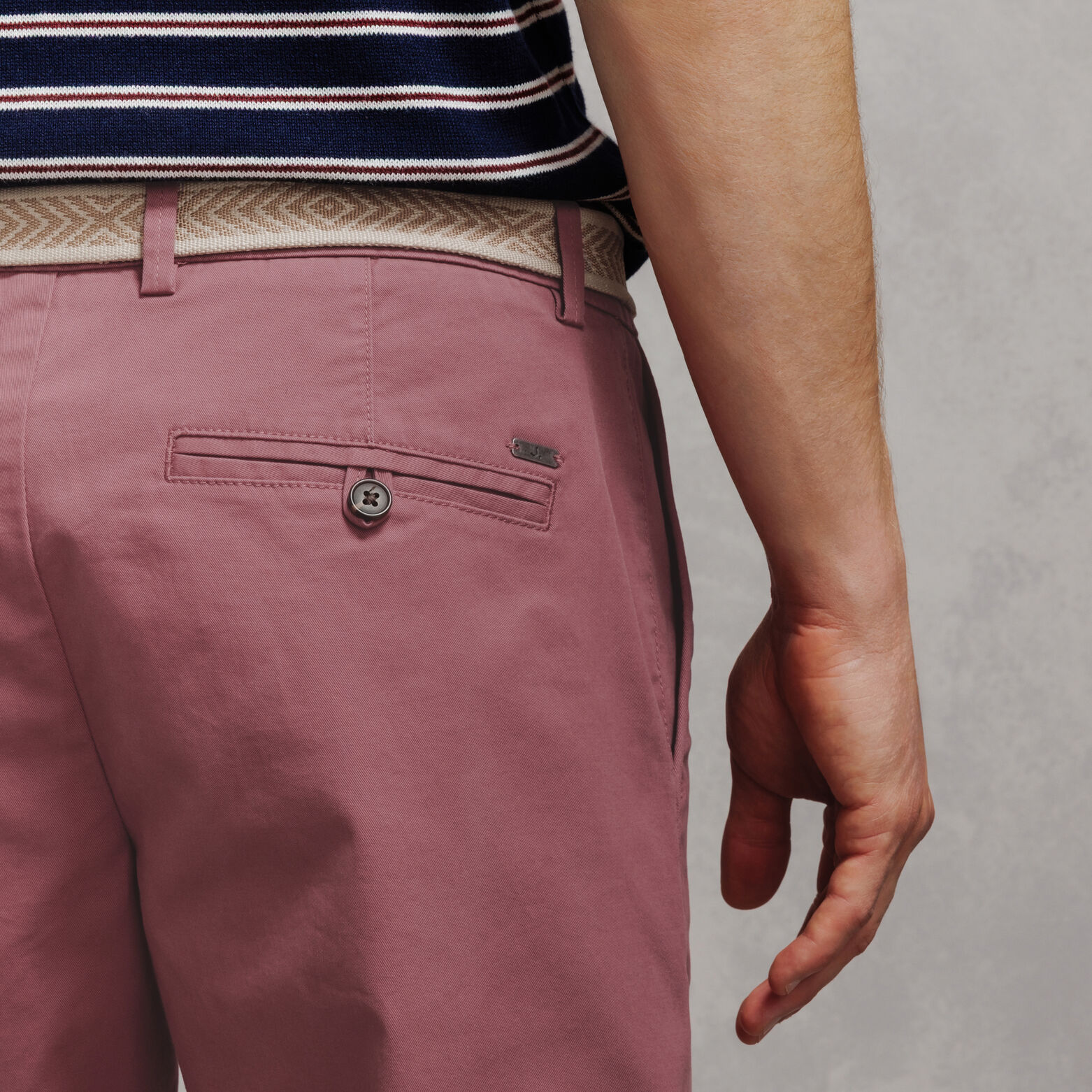 Bermuda chino slim uni avec ceinture