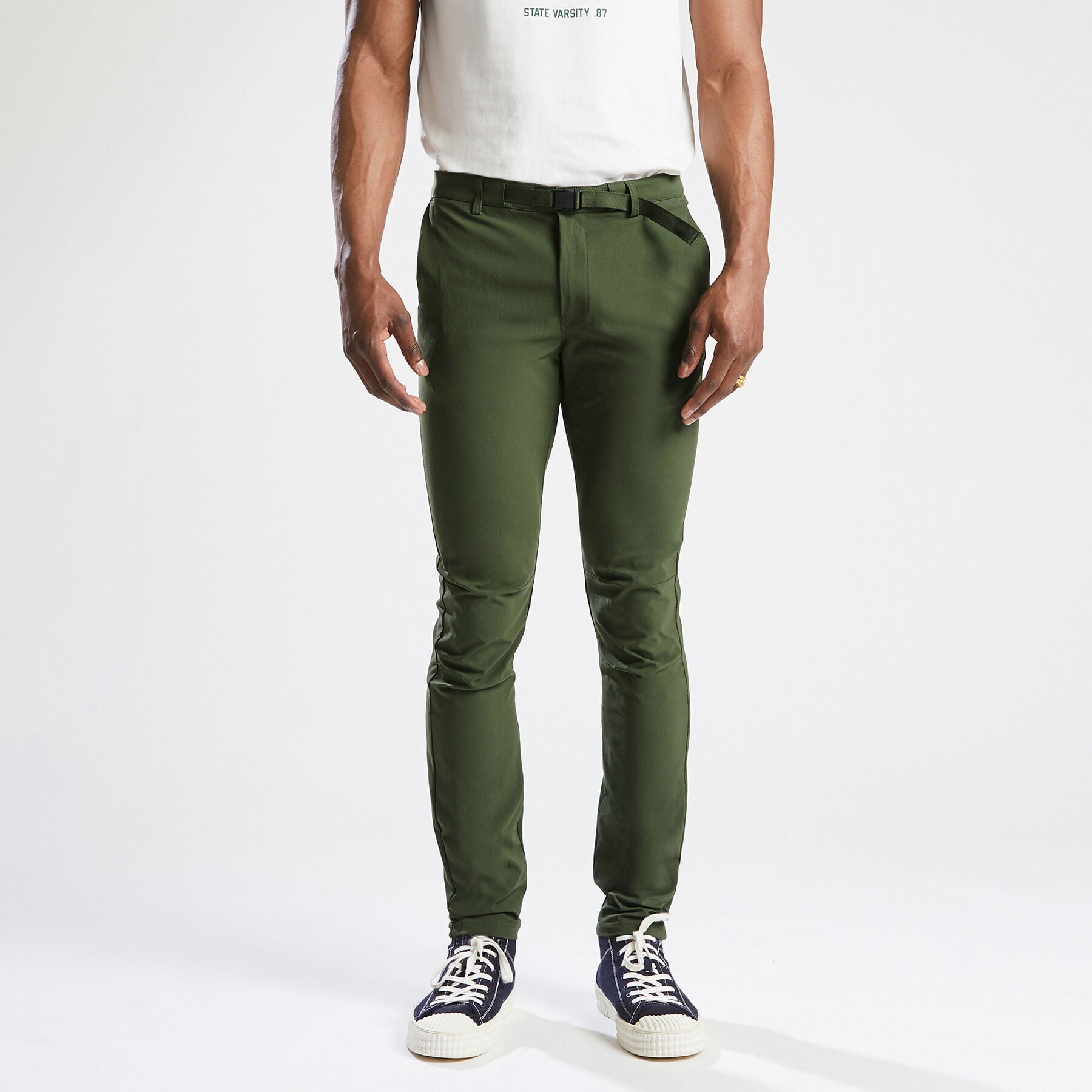 Pantaloni in materiale tecnico con cintura Verde cachi | Jules