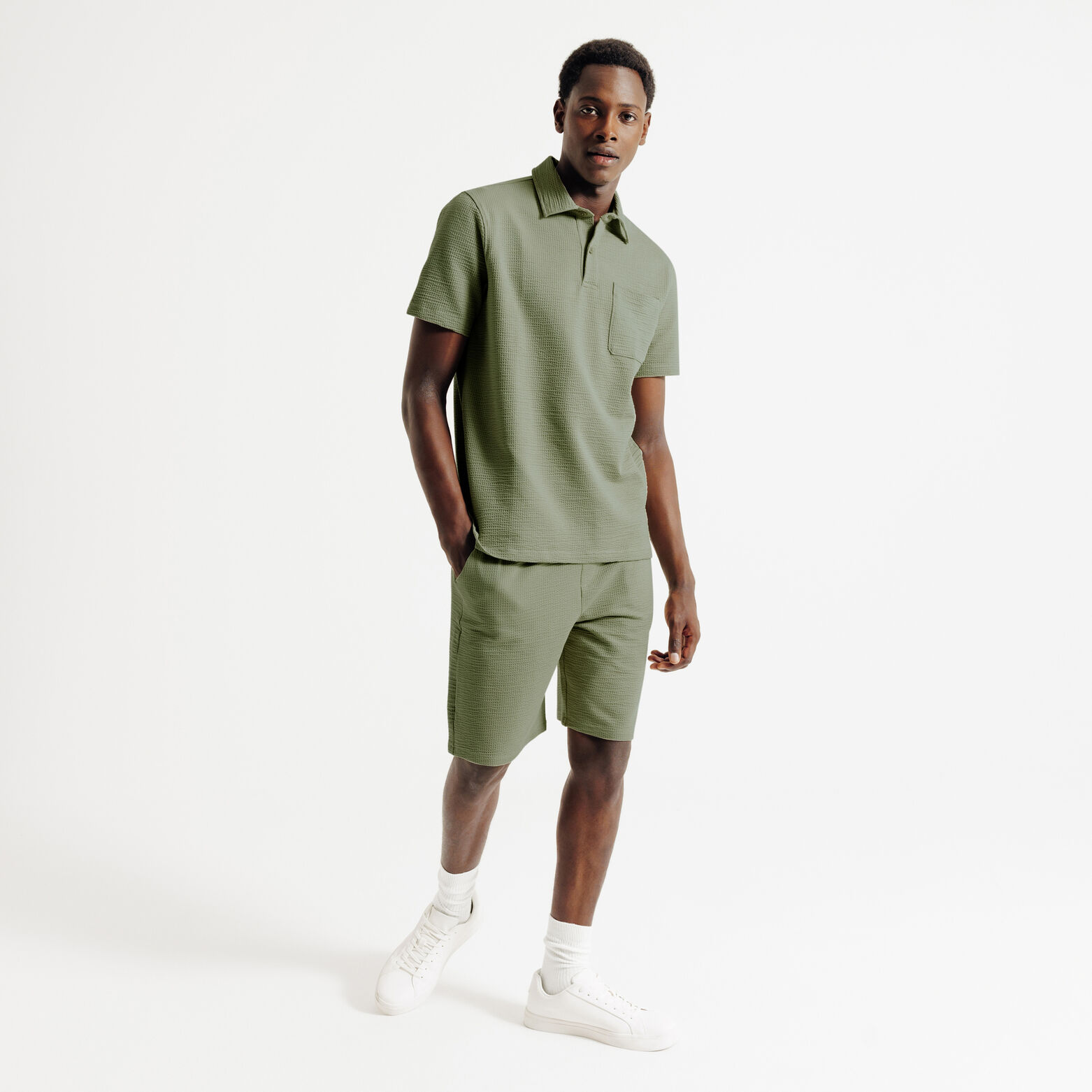 Polo manches courtes poche poitrine