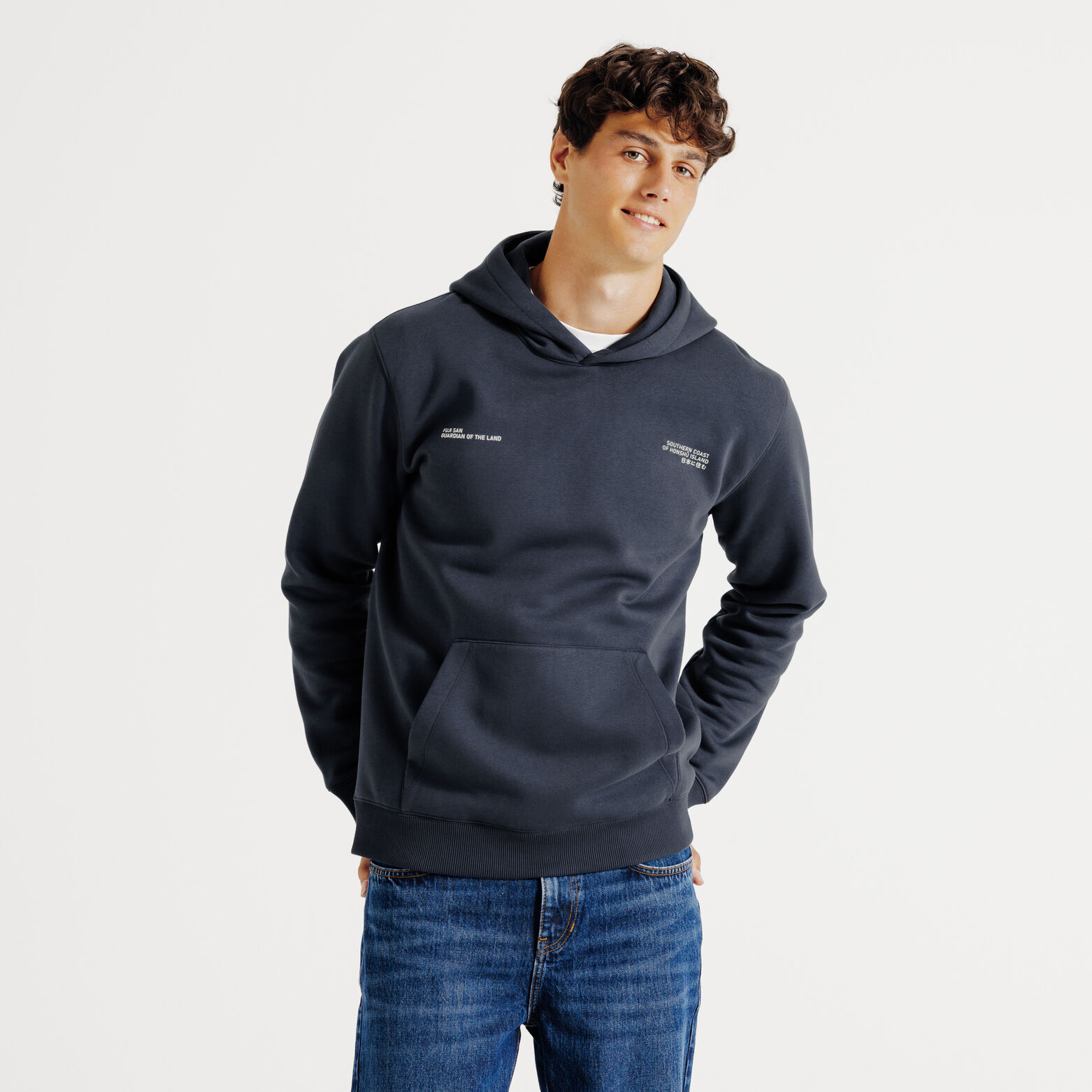 Sweater met kap, afbeelding voor- en achteraan