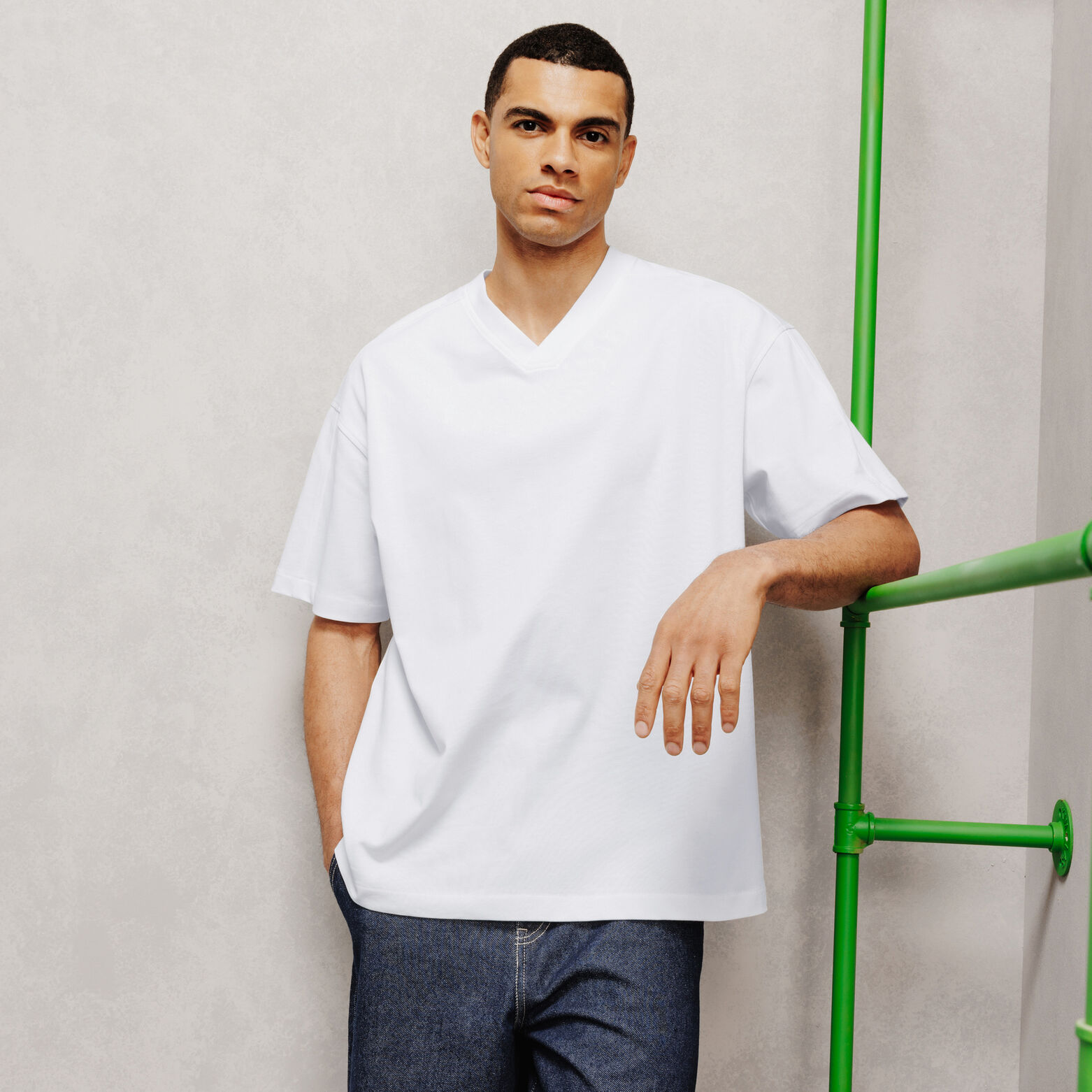 Oversized T-shirt met V-hals