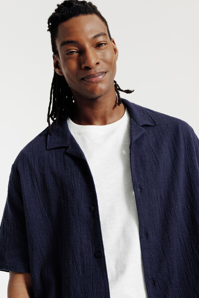 Hemdje in katoen met borduursel achteraan