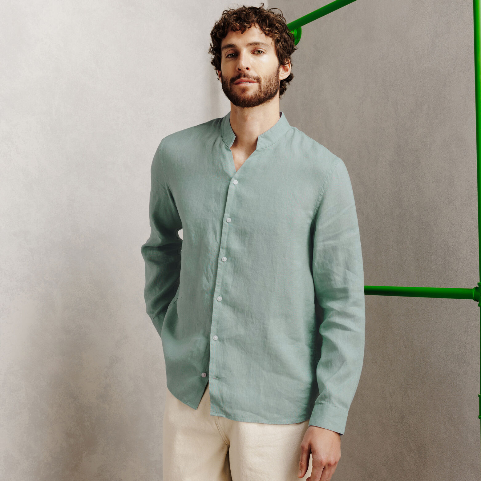 Chemise 100% lin col mao regular unie
