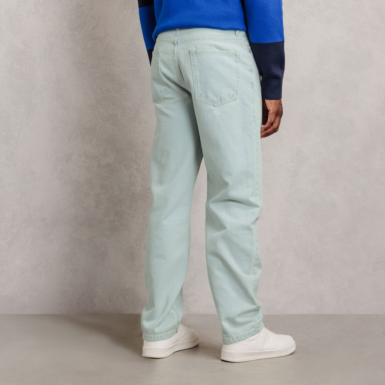 Jean baggy d&eacute;lav&eacute; 100% coton
