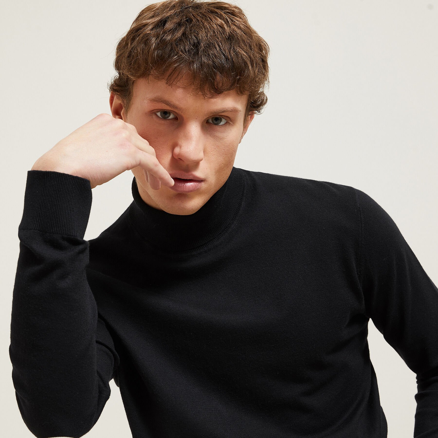 Pull col roul essentiel Noir Jules