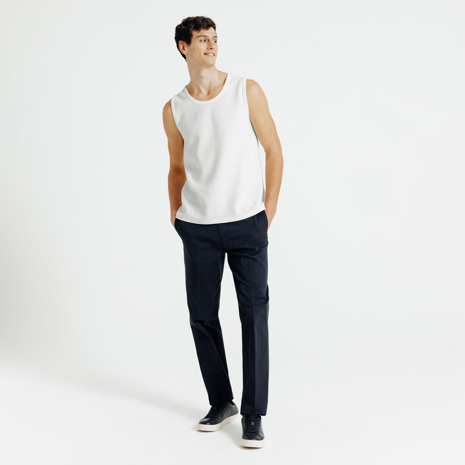 Mouwloos hemdje in getextureerde stof