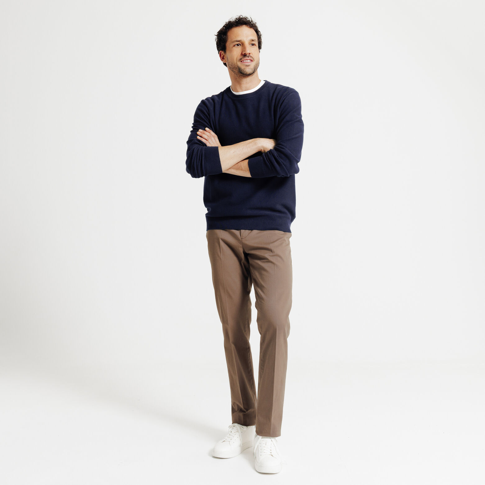 Pull col rond jeux de points fantaisie