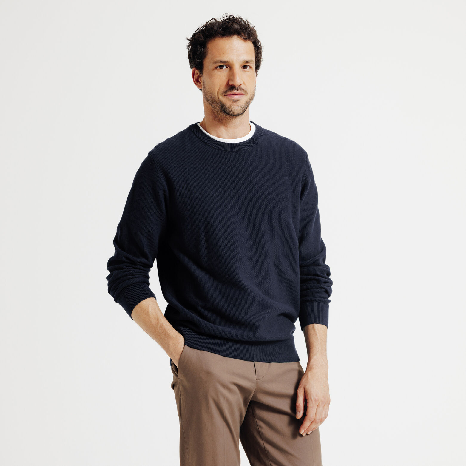 Pull col rond jeux de points fantaisie