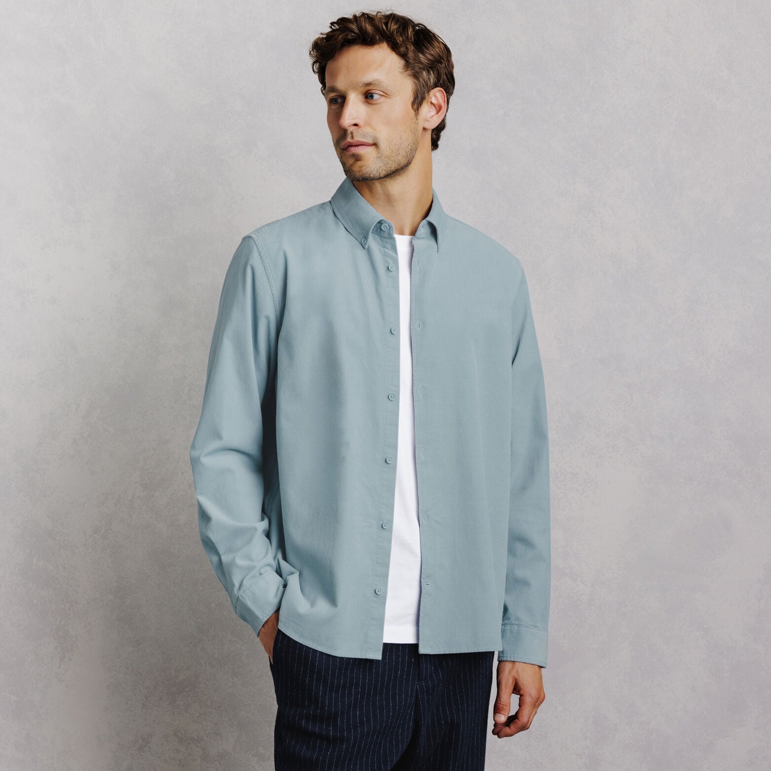 Chemise en velours c&ocirc;tel&eacute; unie