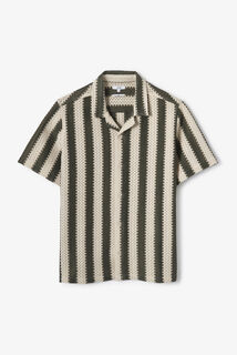 Chemisette en crochet col requin