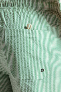 Gestreepte zwemshort in seersucker