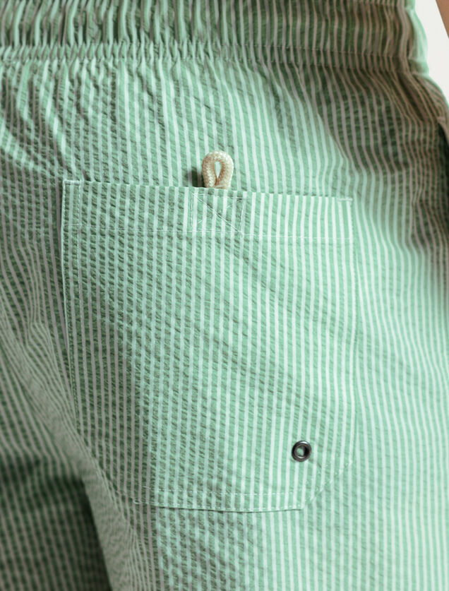 Gestreepte zwemshort in seersucker