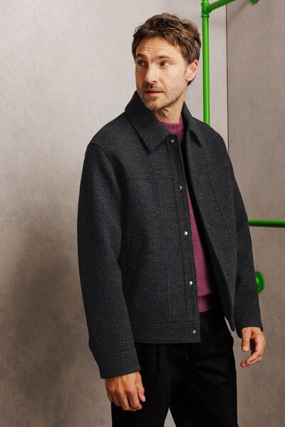 Veste pressionn&eacute;e en maille