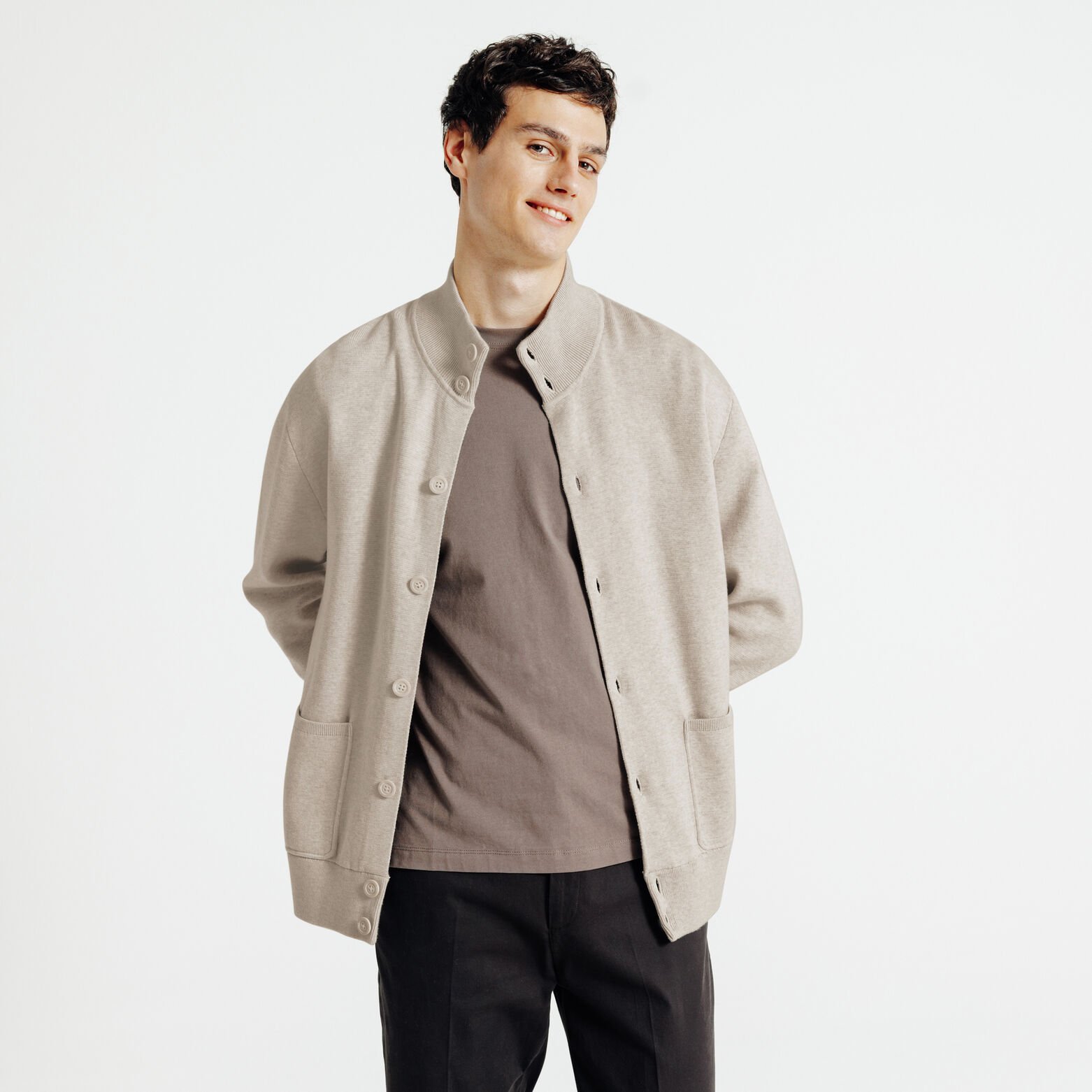 Gilet boutonn&eacute; col montant