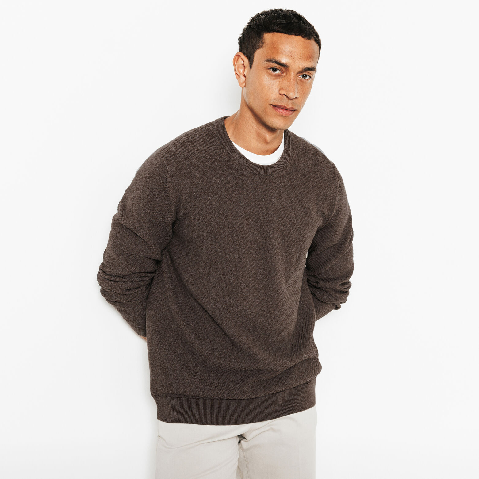 Pull col rond jeux de points fantaisie