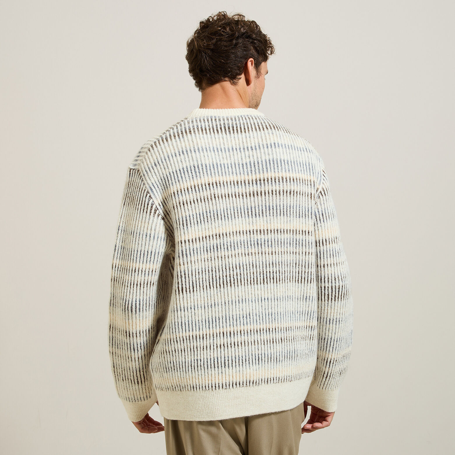 Trui met ronde hals en kleurverloopeffect