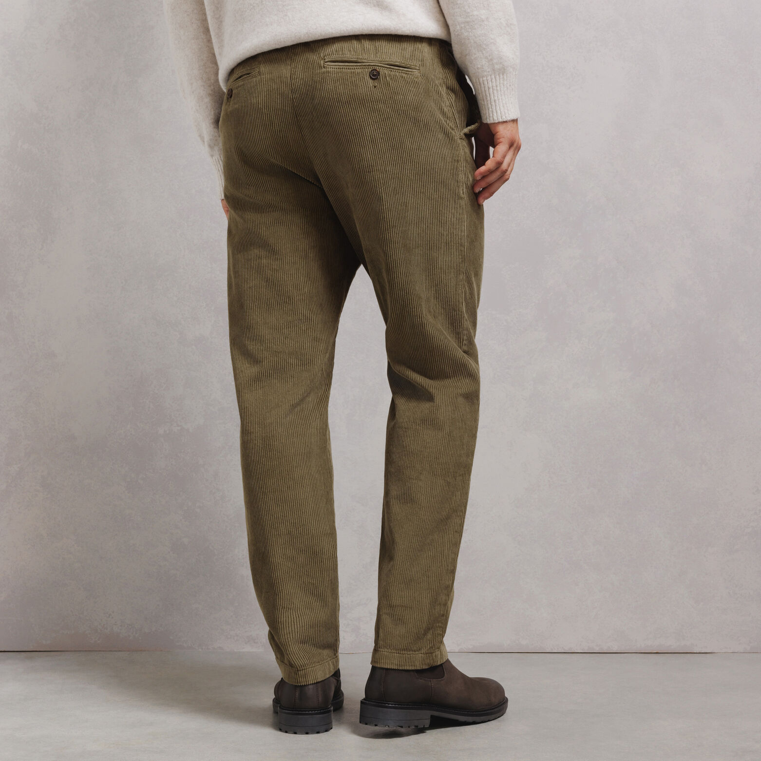 Pantalon tapered taille &eacute;lastiqu&eacute;e en velours