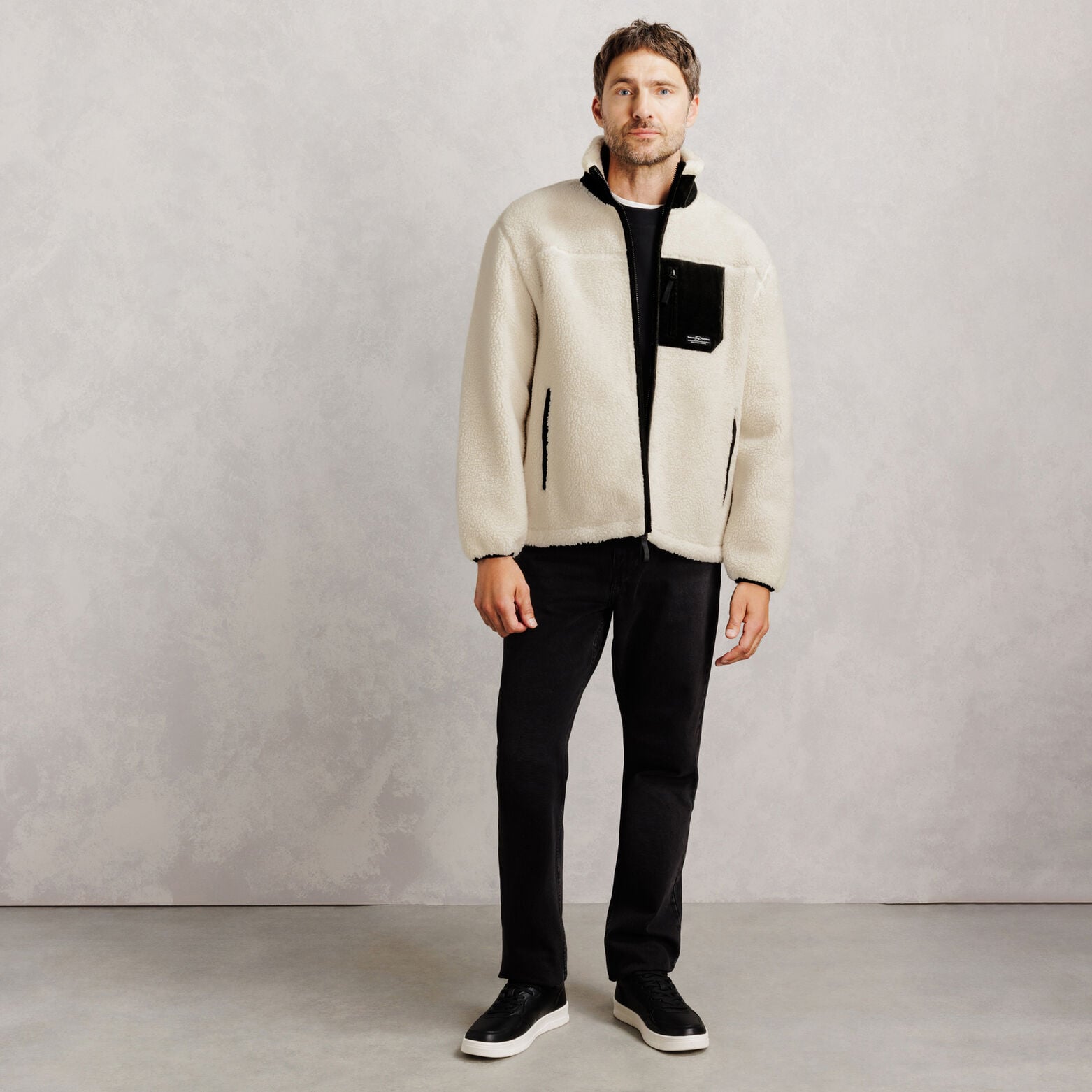Veste zipp&eacute;e sherpa contrast&eacute;e
