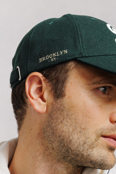 Casquette flanelle brod&eacute;e