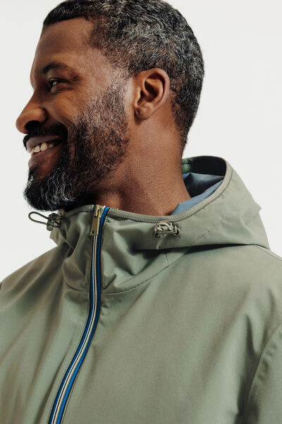 Blouson coupe-vent &agrave; capuche