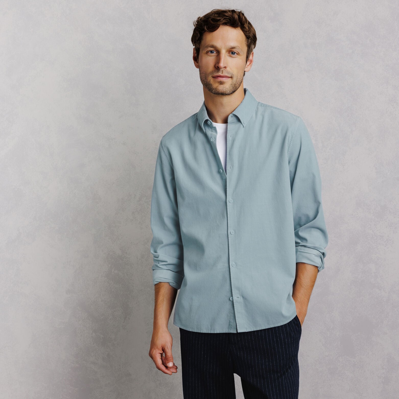 Chemise en velours c&ocirc;tel&eacute; unie