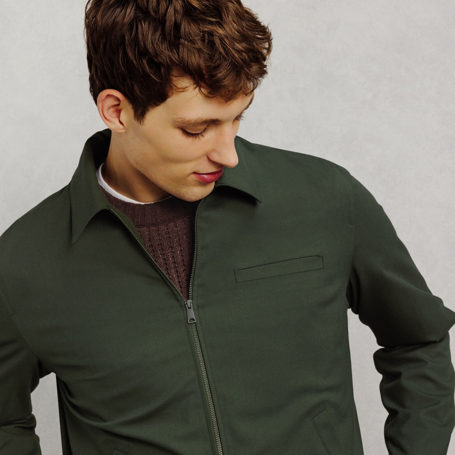 Veste zipp&eacute;e col chemise