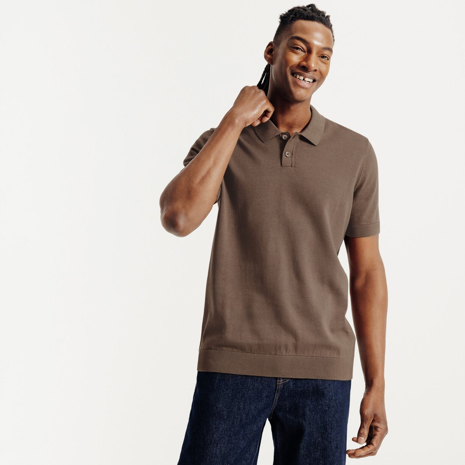 Polo en maille manches courtes col boutonn&eacute;