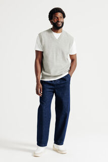 Pull col v sans manches