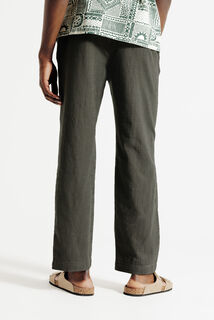 Pantalon loose mati&egrave;re textur&eacute;e