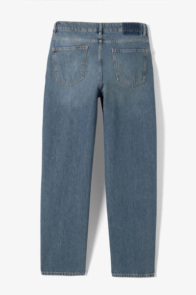 Jean loose