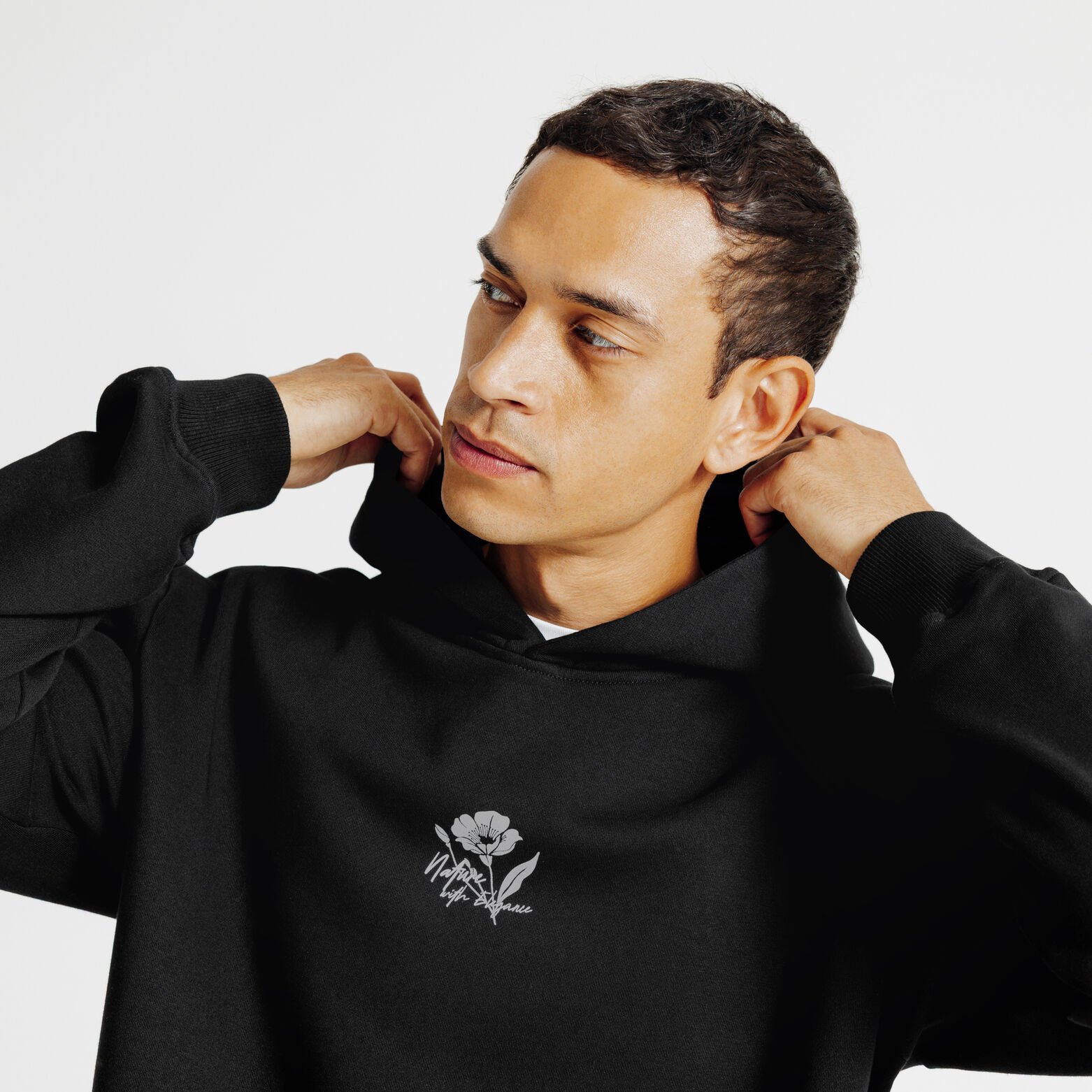 Sweat &agrave; capuche imprim&eacute; fleurs