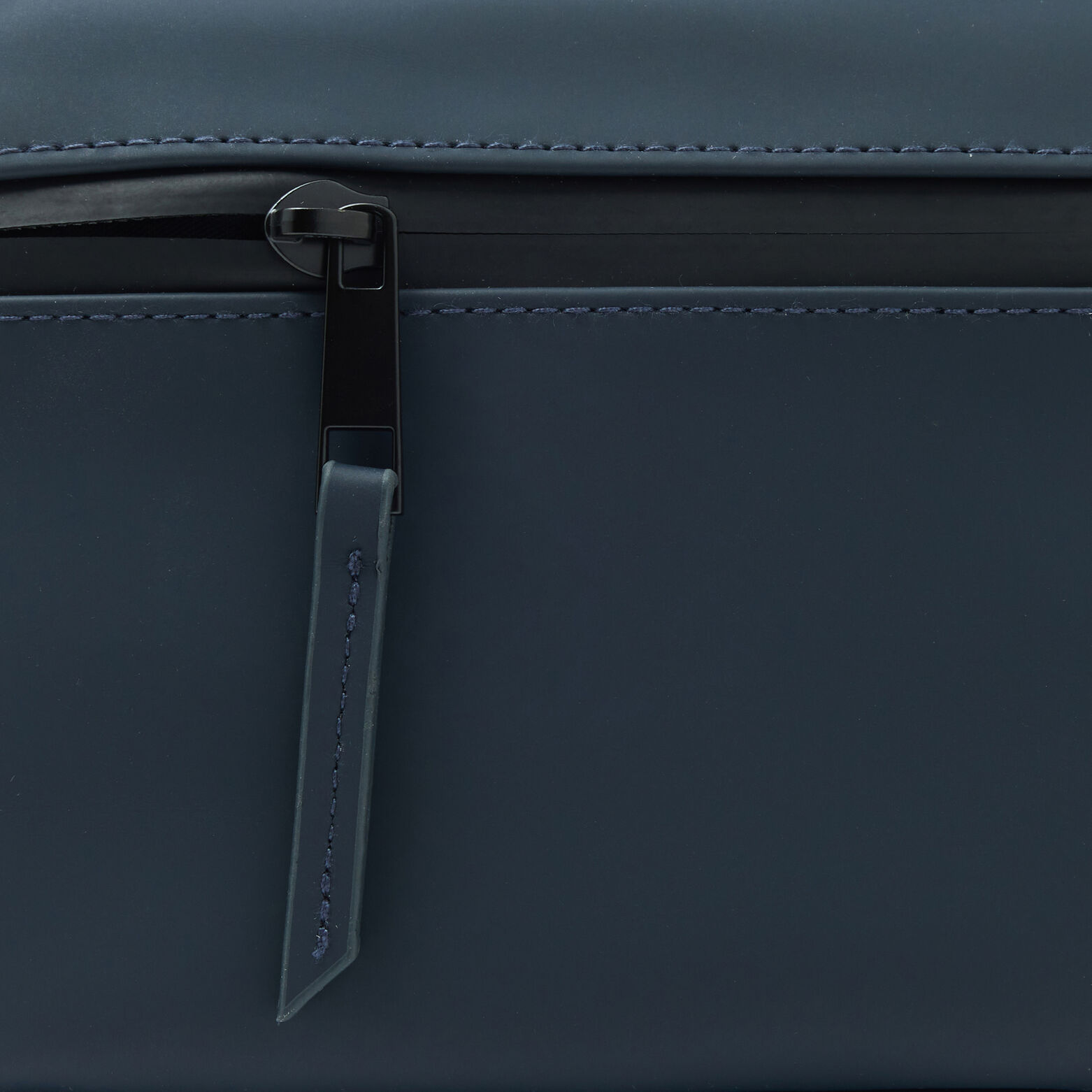 Sacoche bandoulière effet gomme