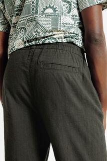 Pantalon loose mati&egrave;re textur&eacute;e