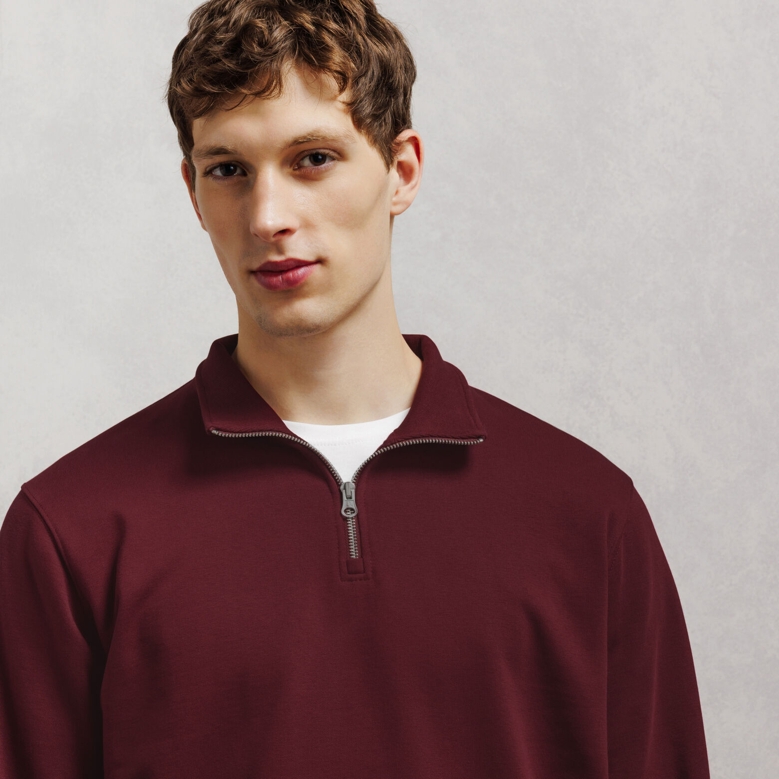 Sweat col montant zipp&eacute; molleton uni