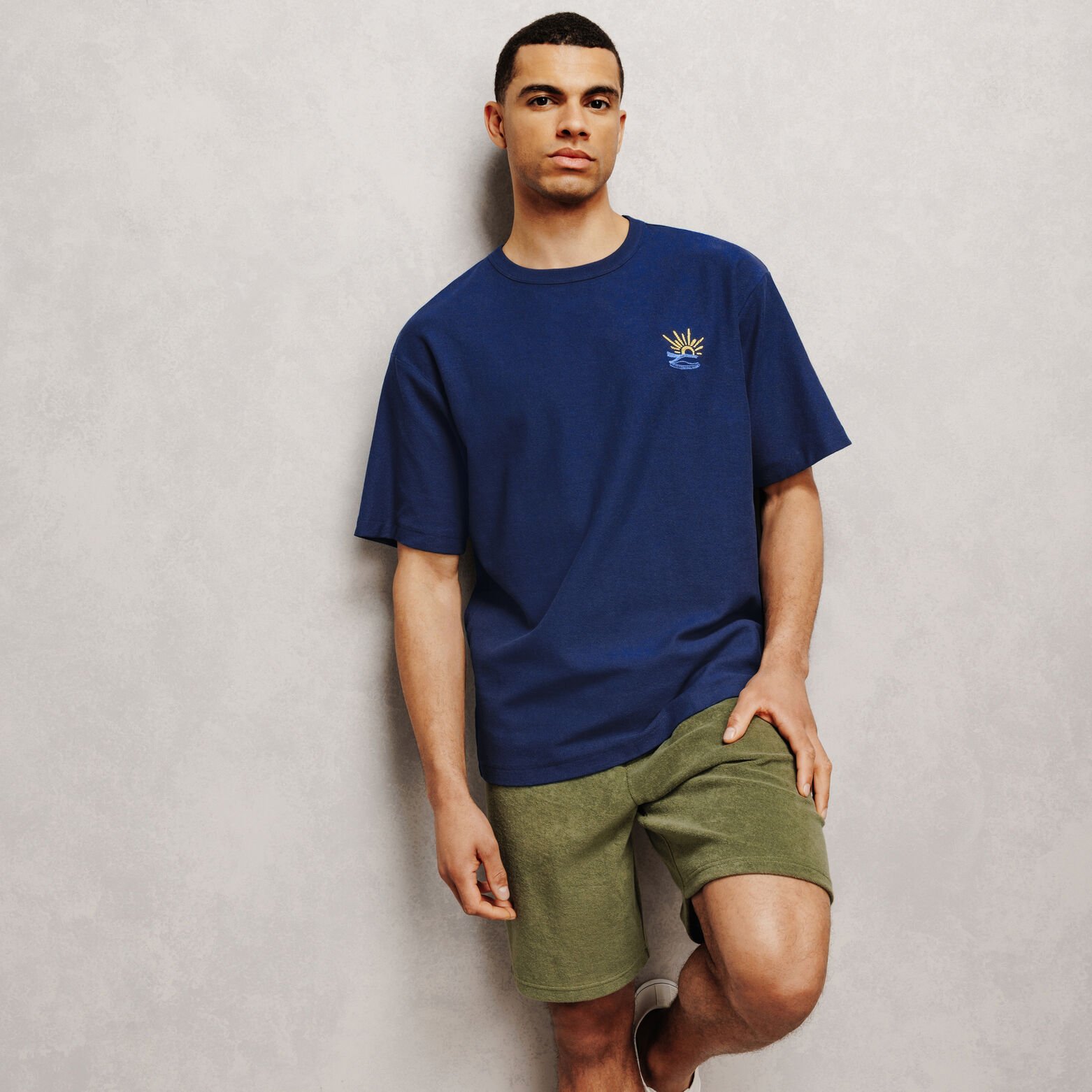 Tee shirt relax brod&eacute; devant dos textur&eacute;