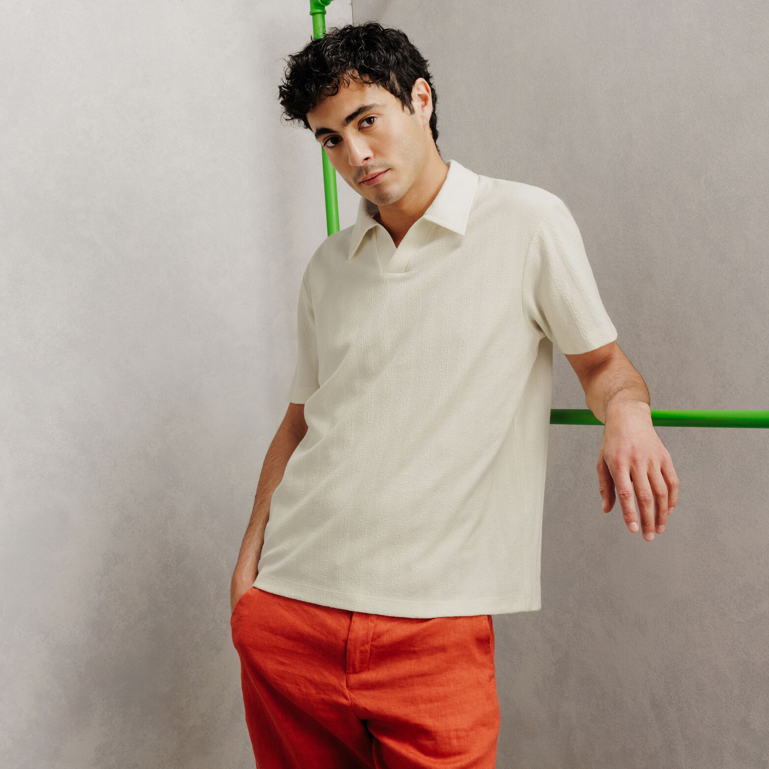 Polo manches courtes ray&eacute; textur&eacute;