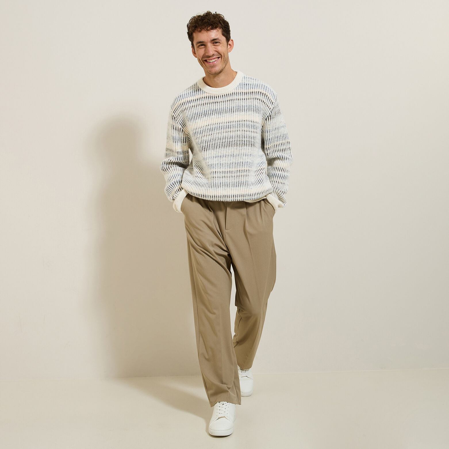 Trui met ronde hals en kleurverloopeffect