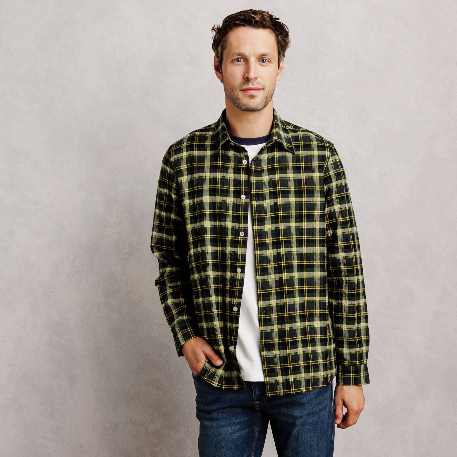 Chemise regular col fran&ccedil;ais &agrave; carreaux