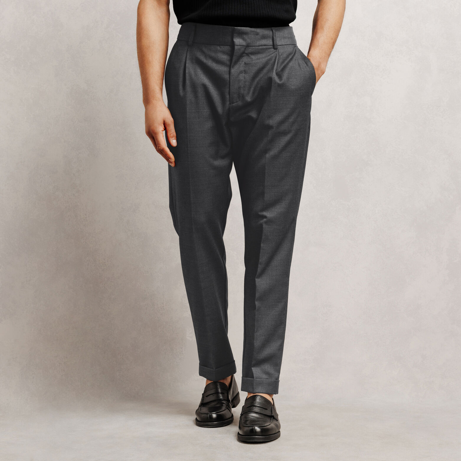 Pantalon chino tapered avec revers