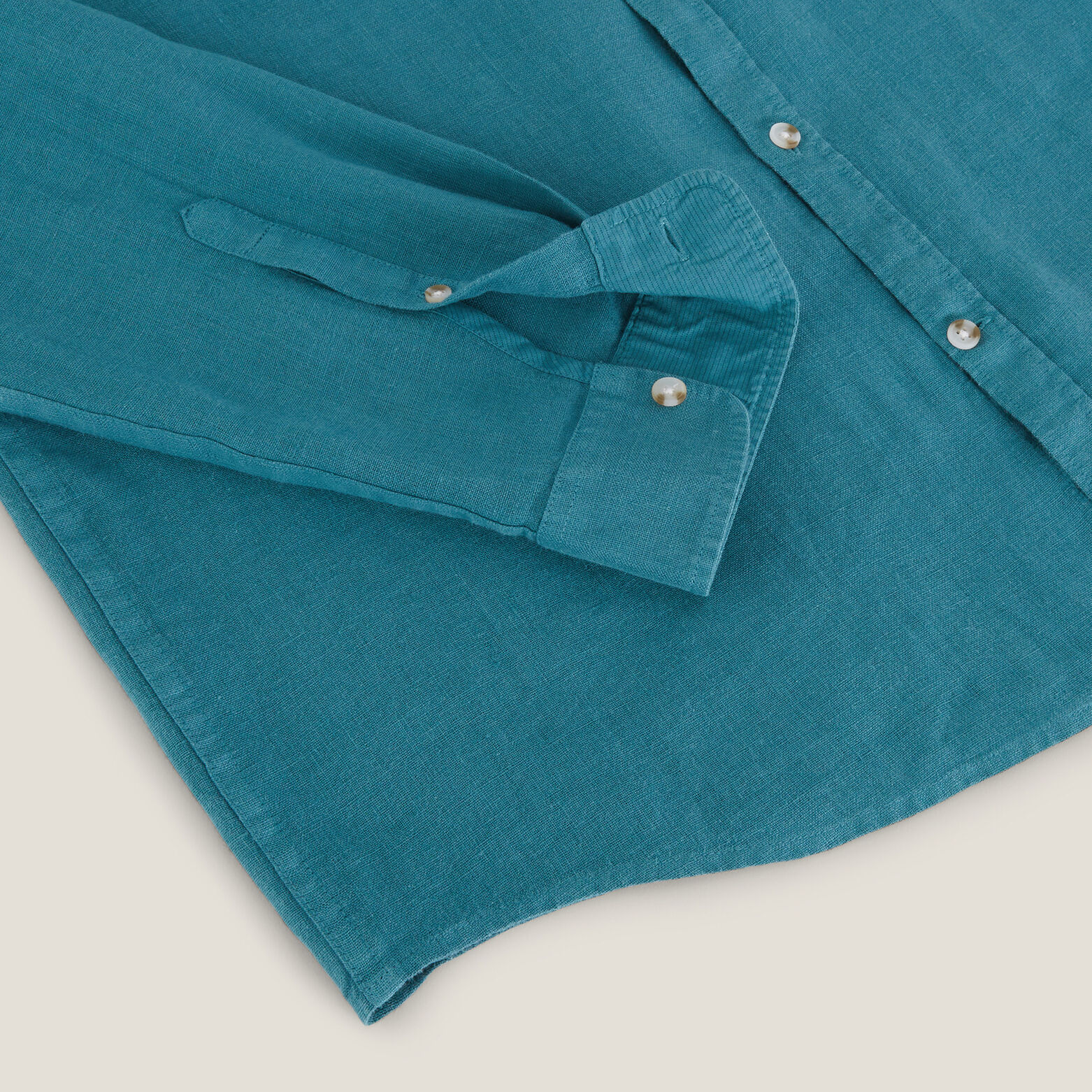 Chemise en lin regular col boutonn&eacute;