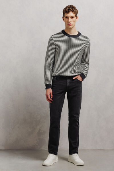 Jean straight d&eacute;lav&eacute;
