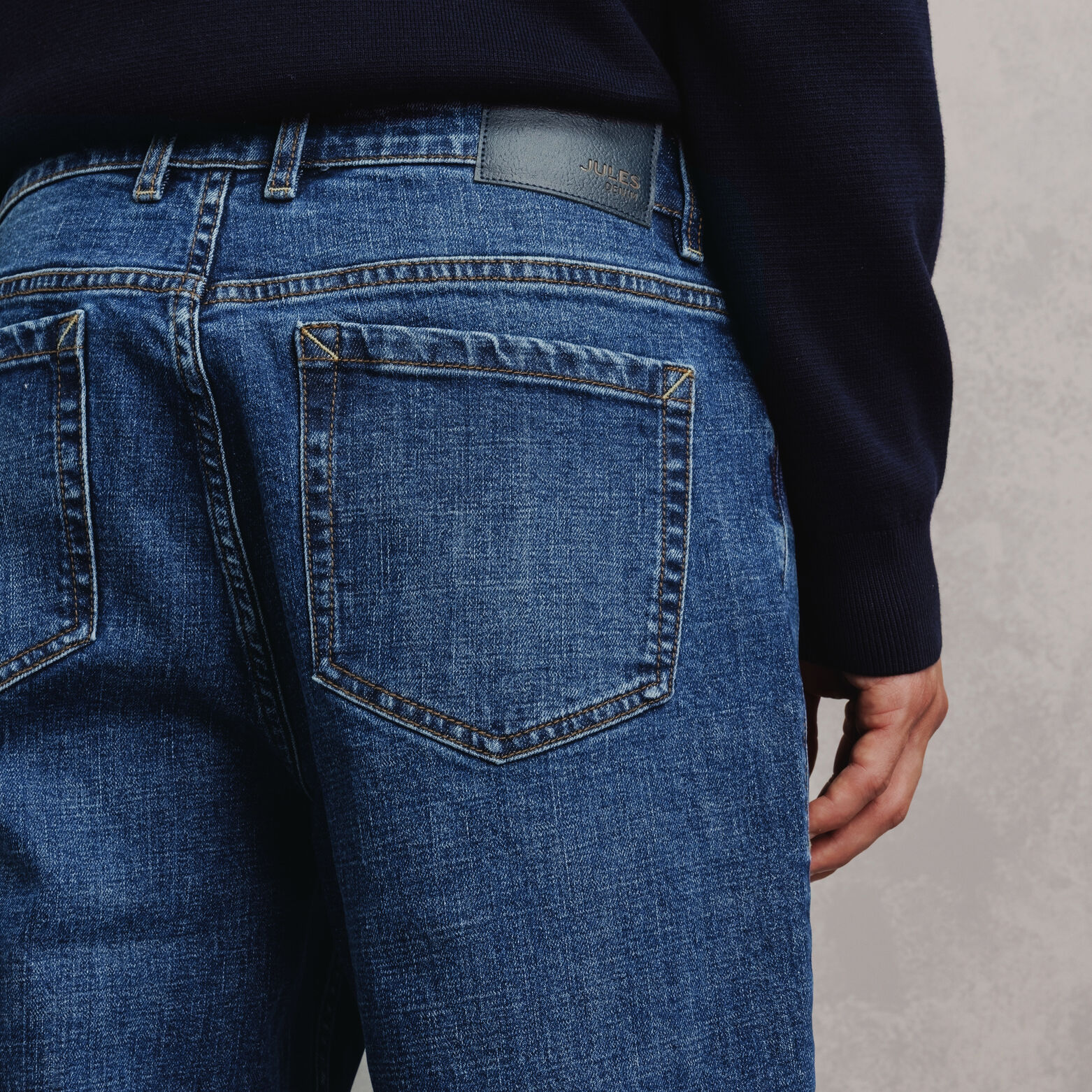 Tapered jeans
