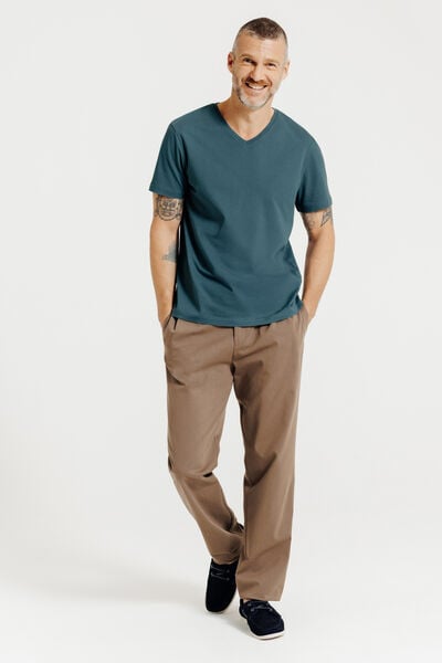 Basic T-shirt met V-hals in biokatoen
