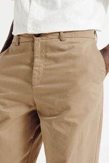Pantalon chino tapered 7/8&egrave;me