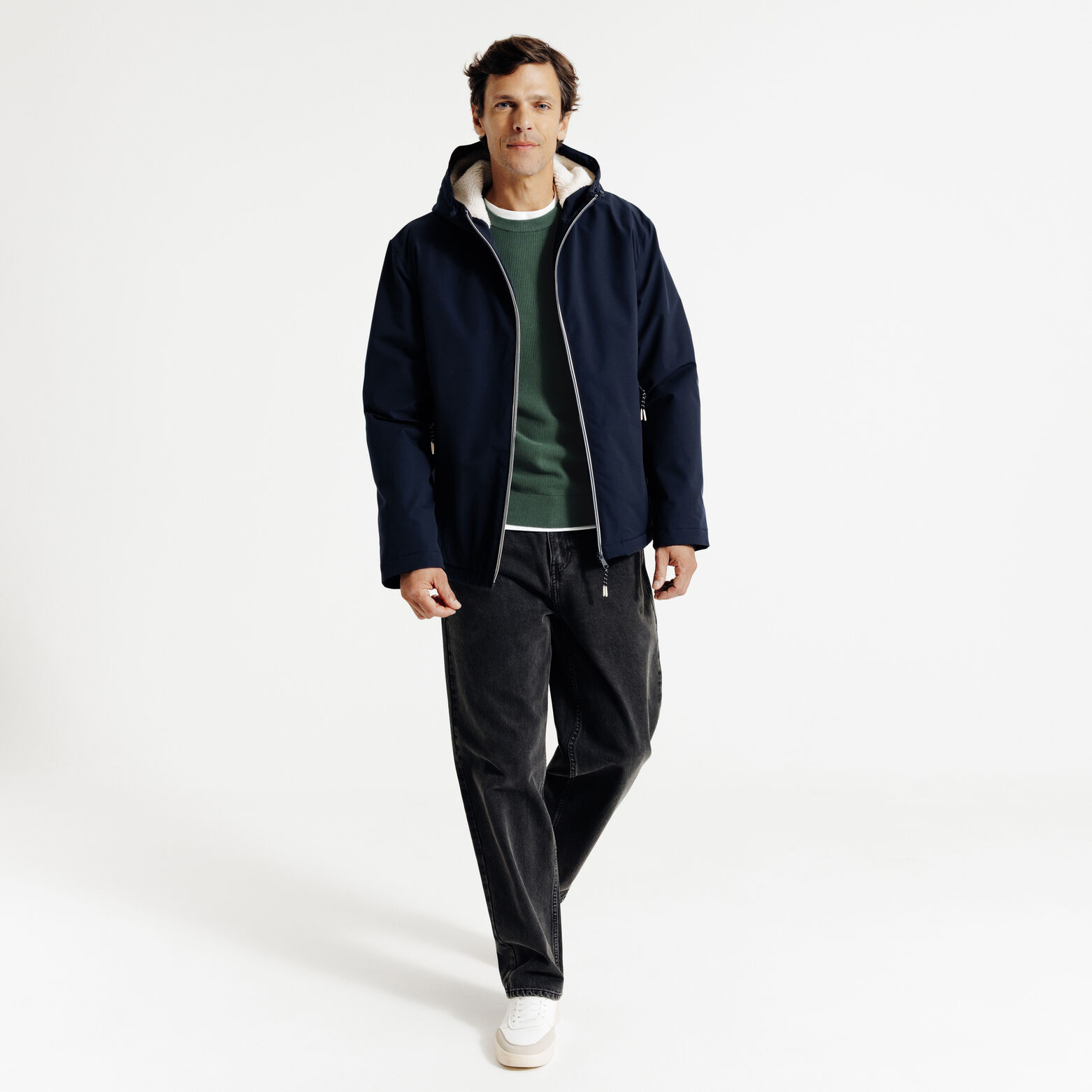 Pull col rond jeux de points fantaisie